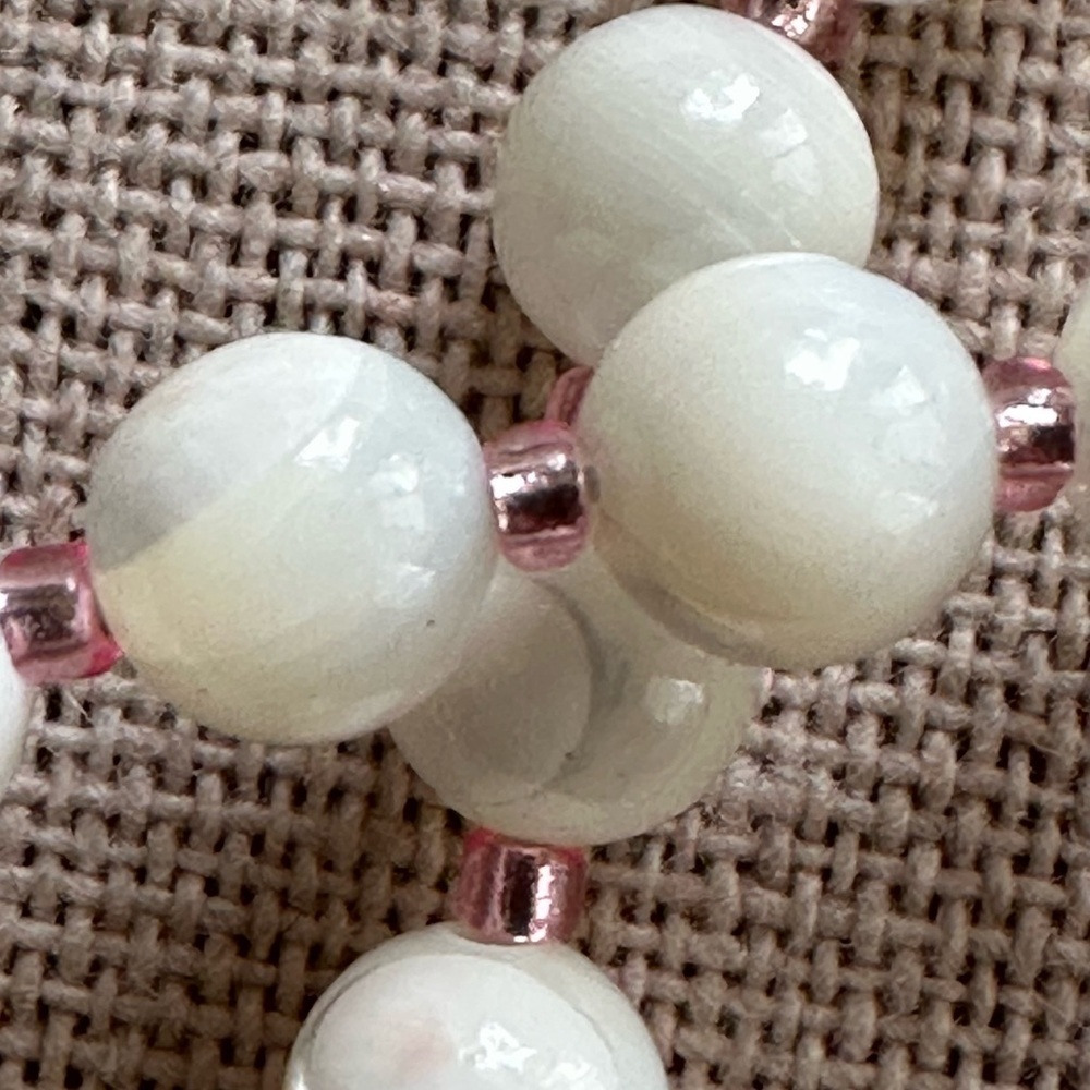 24 inch Mother of Pearl Necklace NWOT - Picture 14 of 16